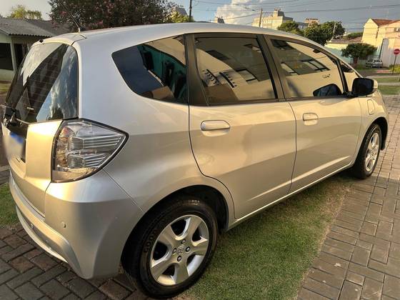 HONDA FIT 1.4 CX 16V FLEX 4P AUTOMÁTICO HONDA FIT 1.4 CX 16V FLEX 4P AUTOMÁTICO